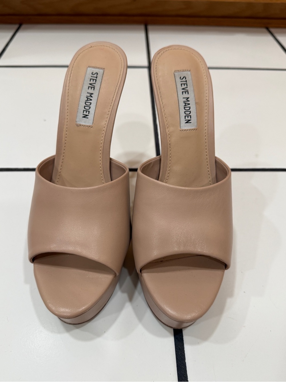 Steve Madden Nude Platform Mule Heels 6” Stiletto Y2K Bombshell - Picture 11 of 14